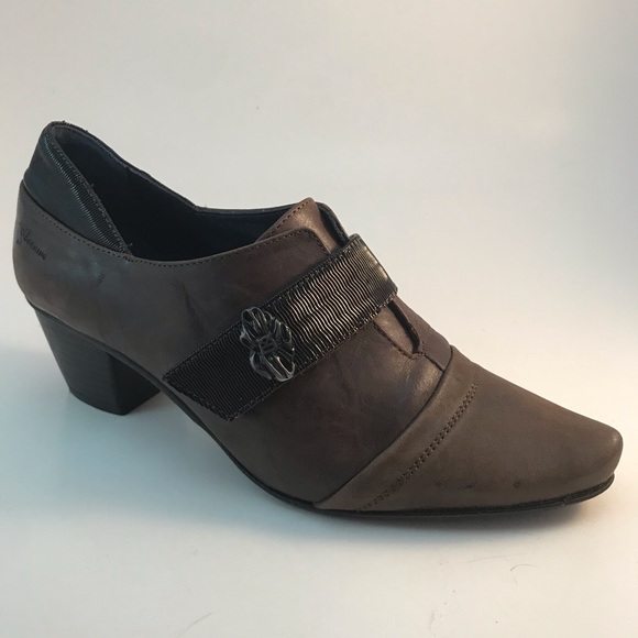 Distressed Leather Shoes by Dorking - Picture 8 of 8